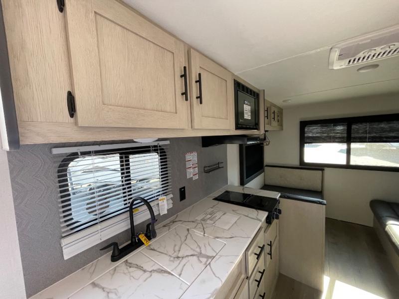 new Travel Trailers Shasta i-5 Edition for sale, in Breckenridge, TX Thumbnail 13