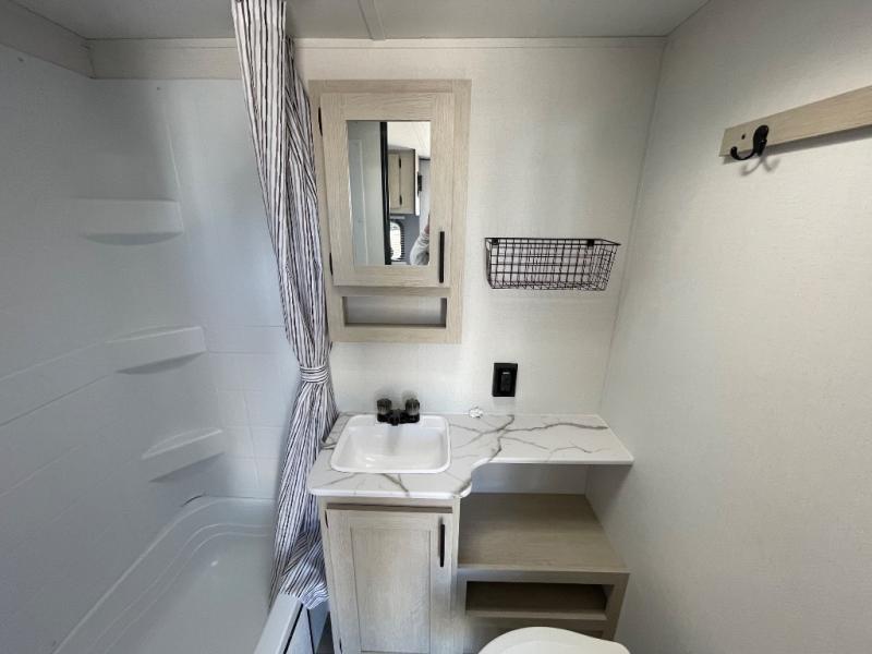 new Travel Trailers Shasta i-5 Edition for sale, in Breckenridge, TX Thumbnail 10