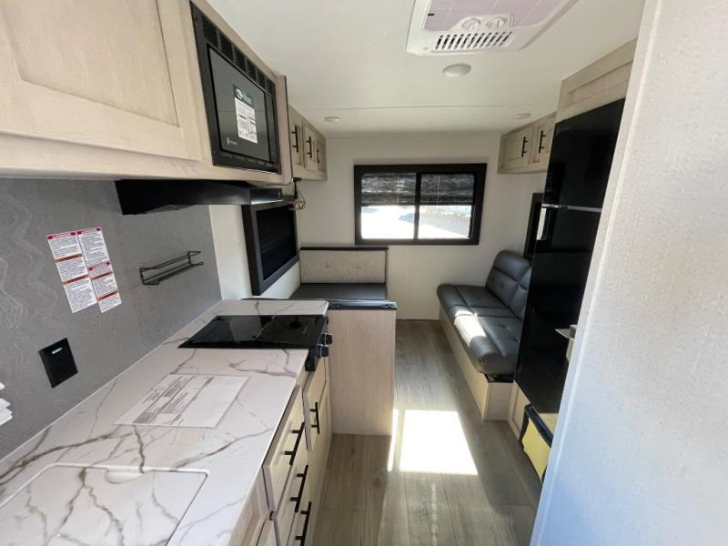 new Travel Trailers Shasta i-5 Edition for sale, in Breckenridge, TX Thumbnail 14