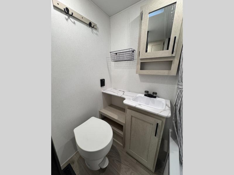 new Travel Trailers Forest River Shasta for sale, in Breckenridge, TX Thumbnail 13