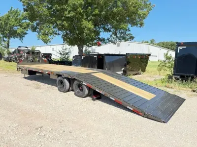 2027 MAXX-D Trailers YDX/YDB 32' X 102" Engineered Deckover W/ 16k axles, Hydraulic dovetail 