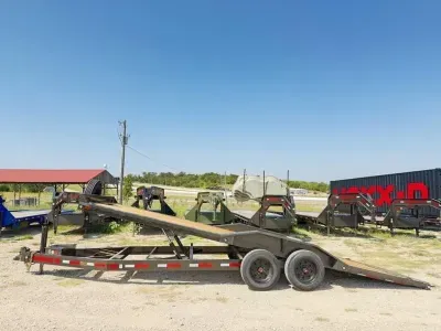 2027 MAXX-D Trailers T8X / T8B 24' X 102" 17.5K GVWR Hydraulic Power Tilt Gray