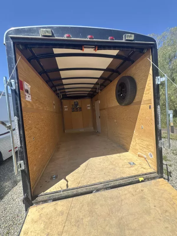 used Cargo (Enclosed) Trailers Interstate  for sale, in Tracy, CA Thumbnail 5