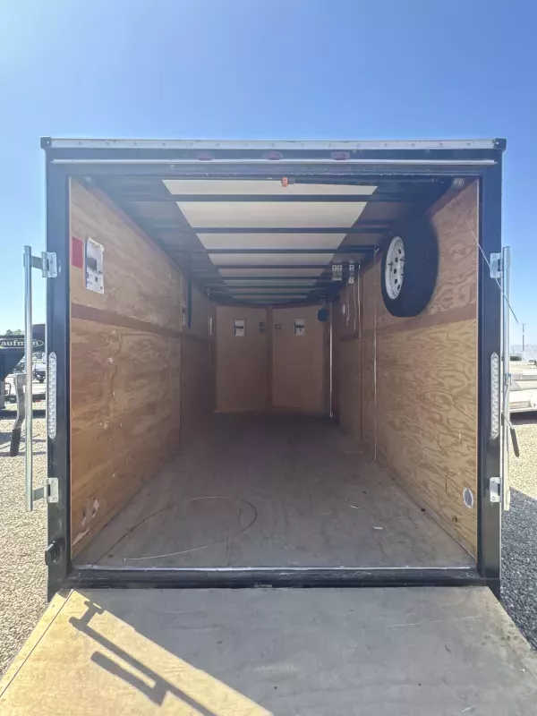 used Cargo (Enclosed) Trailers Interstate  for sale, in Tracy, CA Thumbnail 5
