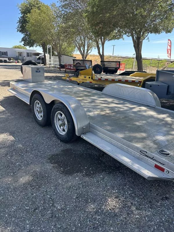 used Car Haulers / Racing Trailers Sundowner Trailers  for sale, in Tracy, CA Thumbnail 3