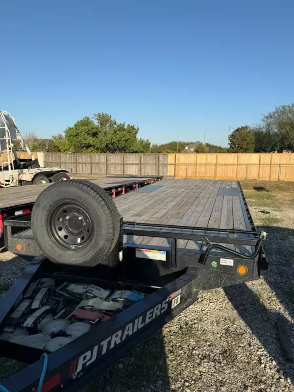 used Equipment / Flatbed Trailers PJ Trailers  for sale, in Houston, TX Thumbnail 4