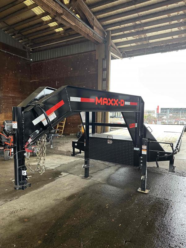 2023 MAXXD LDX - Low Profile Tandem Dual Flatbed Gooseneck Flatbed Trailer