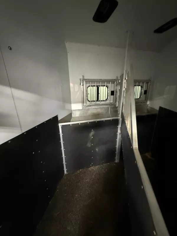used Horse Trailers Twister  for sale, in Mount Washington, KY Thumbnail 10