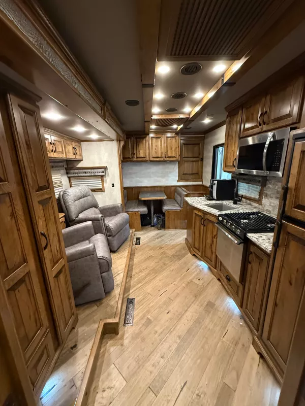 used Horse Trailers Twister  for sale, in Mount Washington, KY Thumbnail 5