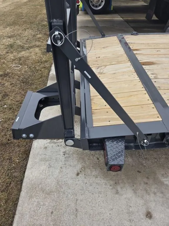 new Equipment / Flatbed Trailers Iron Bull  for sale, in Denmark, WI Thumbnail 6
