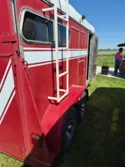 used Horse Trailers Lazy-N  for sale, in Cedar Rapids, IA Thumbnail 3