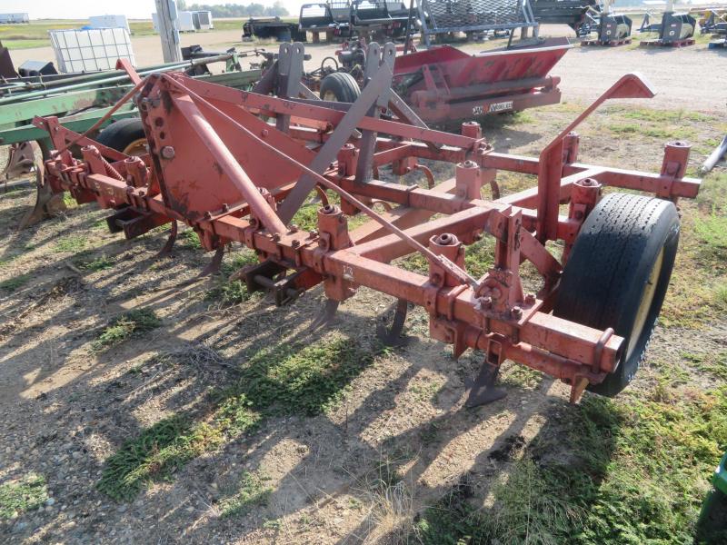 Brady 9.5' Field Cultivator Brady 9.5' Field Cultivator