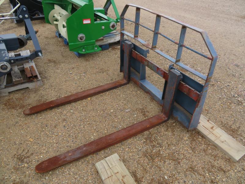Used Arrow Skid Steer Pallet Forks Used Arrow Skid Steer Pallet Forks