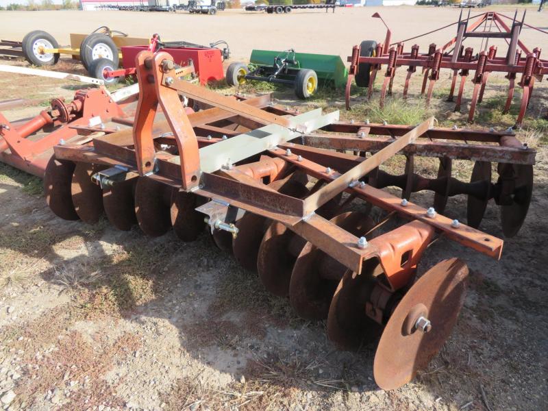 Used Allis Chalmers 7.5' Tandem Disc - 3 Point Used Allis Chalmers 7.5' Tandem Disc - 3 Point