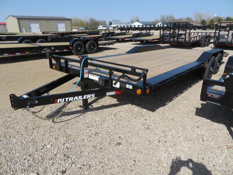 2022 PJ Trailers 22 DriveOver Fender Equipment Trailer Farm