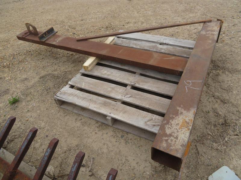 Used Bucket Mount Boom for Loader Used Bucket Mount Boom for Loader