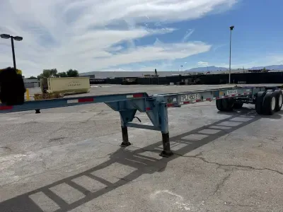 40' Hyundai Chassis Trailer- new tires!