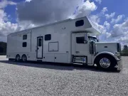 2026 Renegade Peterbilt 589  