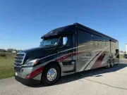 2023 Renegade 45' Bunkbed W/2 Full Baths 