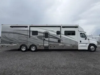 2016 Renegade 45' Motorcoach W/2 Full Bathrooms