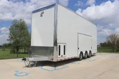2026 Intech 28' Stacker w/Escape Door 