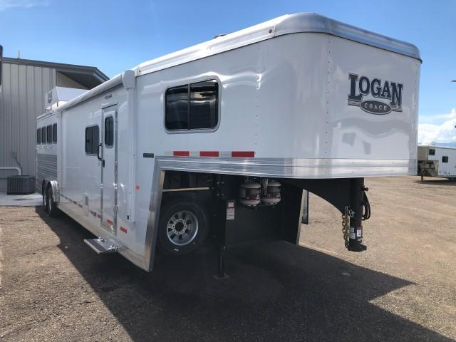2020 Logan Coach Limited Horse Trailer 2020 Logan Coach Limited Horse Trailer