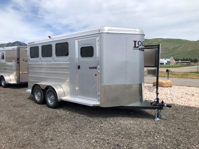 2020 Logan Coach Bullseye Horse Trailer 2020 Logan Coach Bullseye Horse Trailer