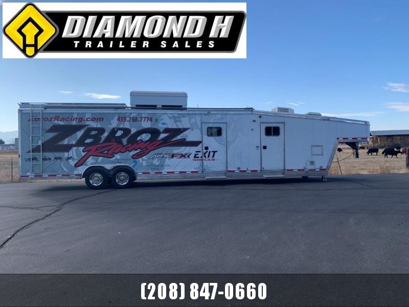 1999 Featherlite Race Trailer Toy Hauler 1999 Featherlite Race Trailer Toy Hauler