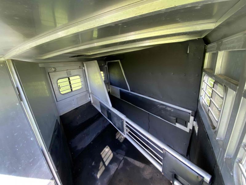 used Horse Trailers Sundowner Trailers  for sale, in Campobello, SC Thumbnail 4