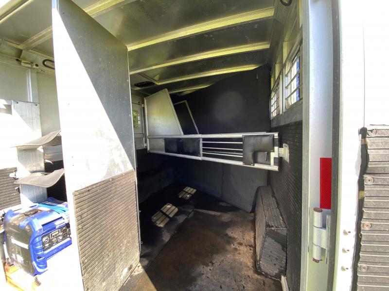 used Horse Trailers Sundowner Trailers  for sale, in Campobello, SC Thumbnail 3