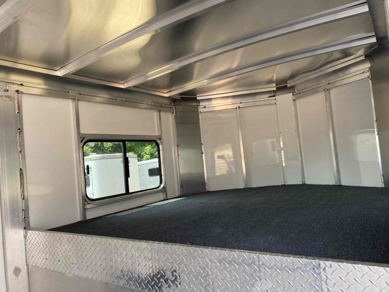 used Horse Trailers Sundowner Trailers  for sale, in Campobello, SC Thumbnail 5