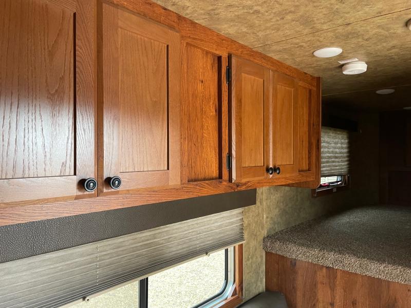 used Horse Trailers Lakota  for sale, in Campobello, SC Thumbnail 17