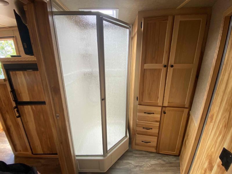 used Horse Trailers Lakota  for sale, in Campobello, SC Thumbnail 19