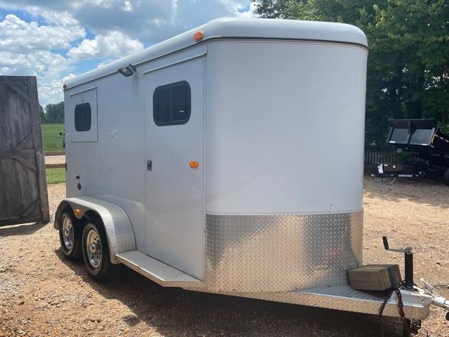 2002 Logan Coach Cross Fire 2-Horse Slant Load BP 2002 Logan Coach Cross Fire 2-Horse Slant Load BP