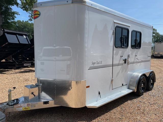 2022 Sundowner Super Tack 2 Horse Bumper Pull Trailer 2022 Sundowner Super Tack 2 Horse Bumper Pull Trailer