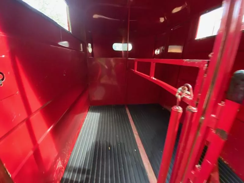 used Horse Trailers CM  for sale, in Campobello, SC Thumbnail 9
