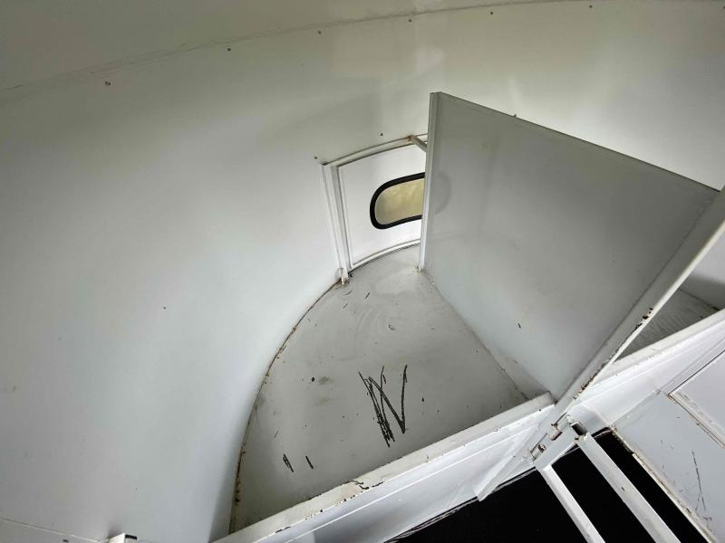 used Horse Trailers Bee Trailers  for sale, in Campobello, SC Thumbnail 5