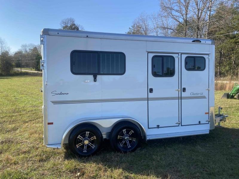 2021 Sundowner Charter 2 Horse Bumper Pull Trailer 2021 Sundowner Charter 2 Horse Bumper Pull Trailer