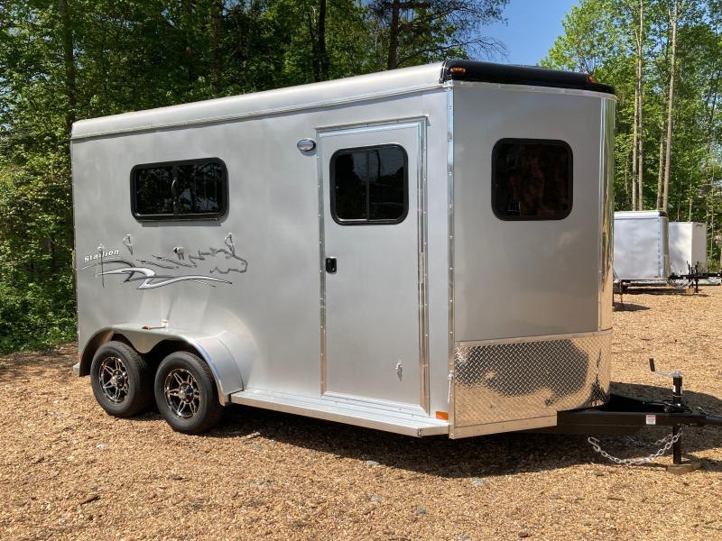 2022 Homesteader 2 Horse Trailer Slant Load 2022 Homesteader 2 Horse Trailer Slant Load