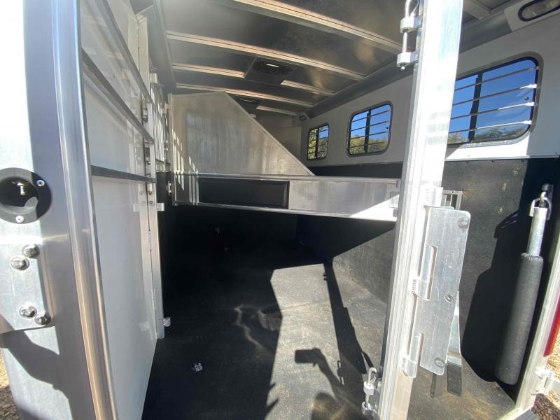 used Horse Trailers Adam  for sale, in Campobello, SC Thumbnail 9