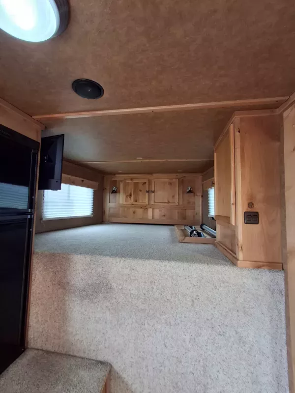 used Horse Trailers Logan Coach Trailers  for sale, in Yakima, WA Thumbnail 11
