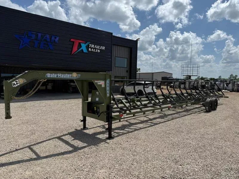 INDUSTRAIS AMERICA 42' GOOSENECK HAY TRAILER DROPS TO BOTH SIDES