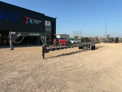 INDUSTRAIS AMERICA 42' GOOSENECK INLINE HAY TRAILER