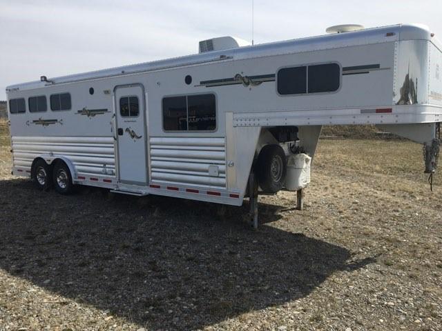 2008 Platinum Coach PLATINUM 3H LQ W/ 10' SHORTWALL Horse Trailer 2008 Platinum Coach PLATINUM 3H LQ W/ 10' SHORTWALL Horse Trailer