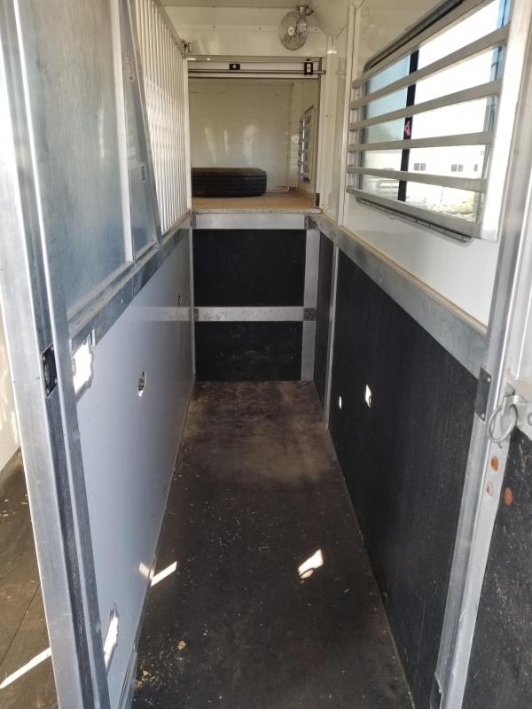 2006 Precision 57H BOX STALL TRANSPORT W/ AIR RIDE Horse Trailer