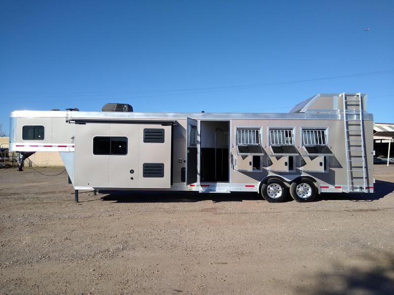 2017 Sierra 2017 SIERRA 4H 8412 LQ W/ SLIDE Horse Trailer 2017 Sierra 2017 SIERRA 4H 8412 LQ W/ SLIDE Horse Trailer
