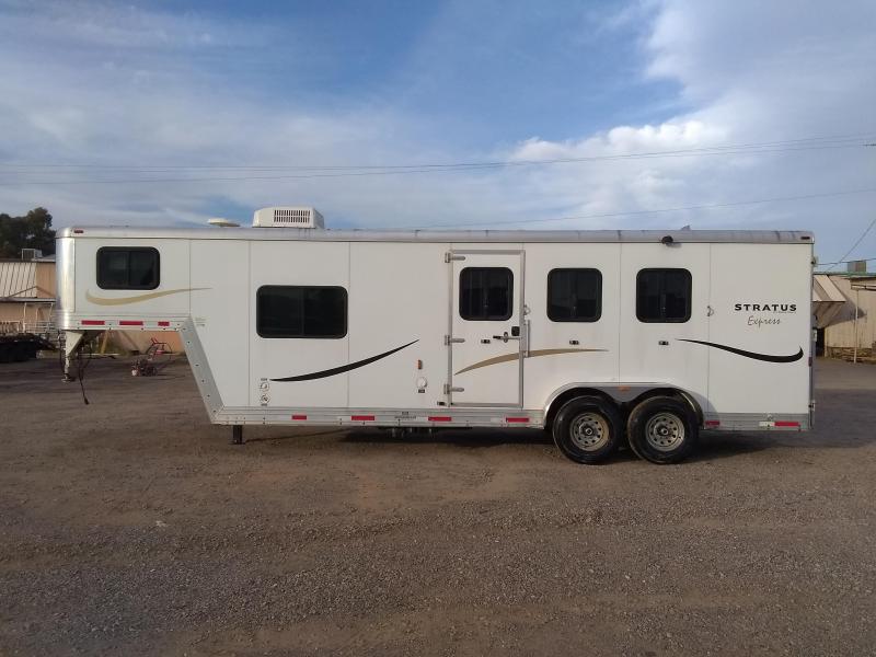 2011 Bison Trailers STRATUS EXPRESS 3H GN 380 ME Horse Trailer 2011 Bison Trailers STRATUS EXPRESS 3H GN 380 ME Horse Trailer