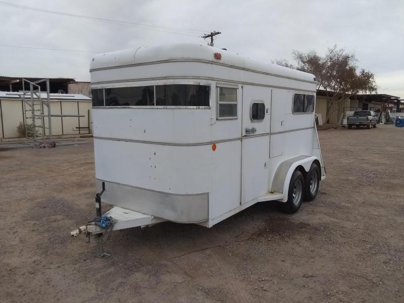 1985 King 2H BP STRAIGHT LOAD Horse Trailer 1985 King 2H BP STRAIGHT LOAD Horse Trailer