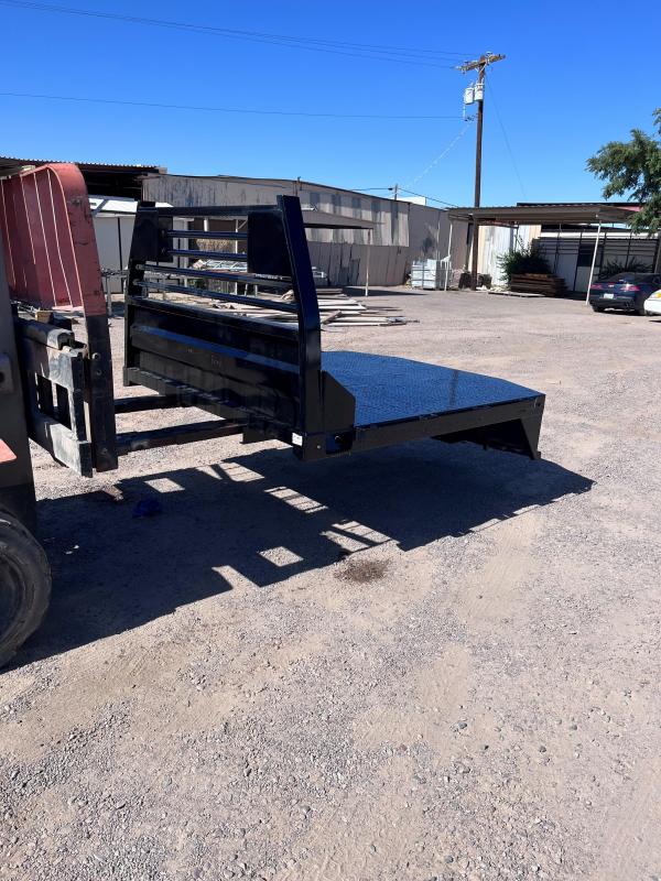 2022 Iron OX FLATBED W/ GOOSENECK Truck Bed FORD SRW SHORT BED 2022 Iron OX FLATBED W/ GOOSENECK Truck Bed FORD SRW SHORT BED
