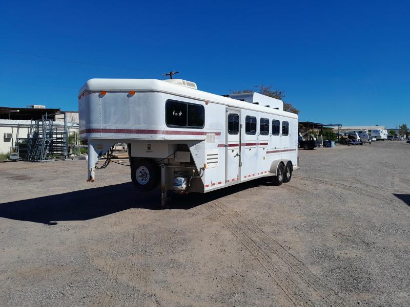 1998 CM Trailers LEGEND 5H GN Horse Trailer 1998 CM Trailers LEGEND 5H GN Horse Trailer